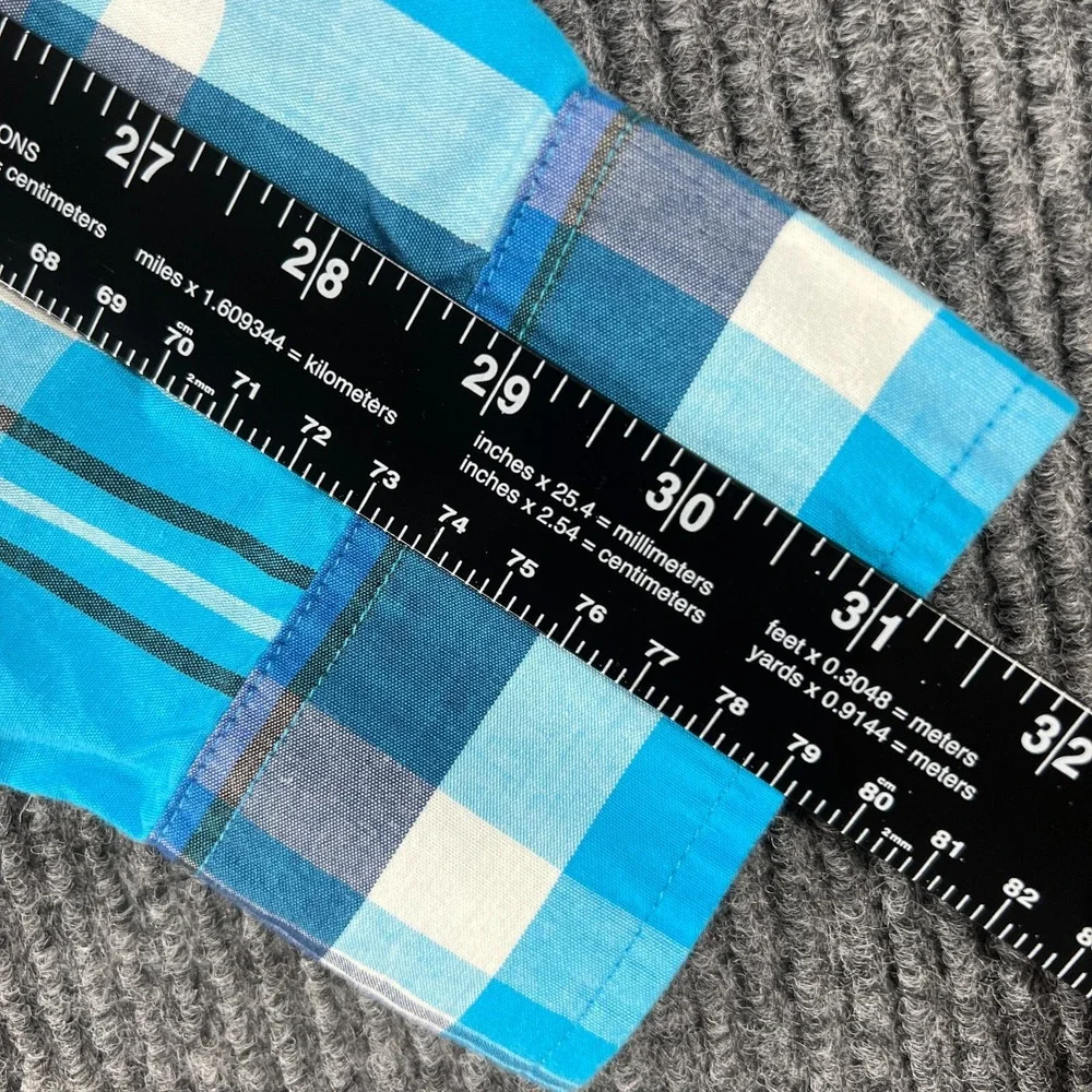 American Eagle Mens Shirt Medium Blue Plaid Long Sleeve Button Down Classic Fit